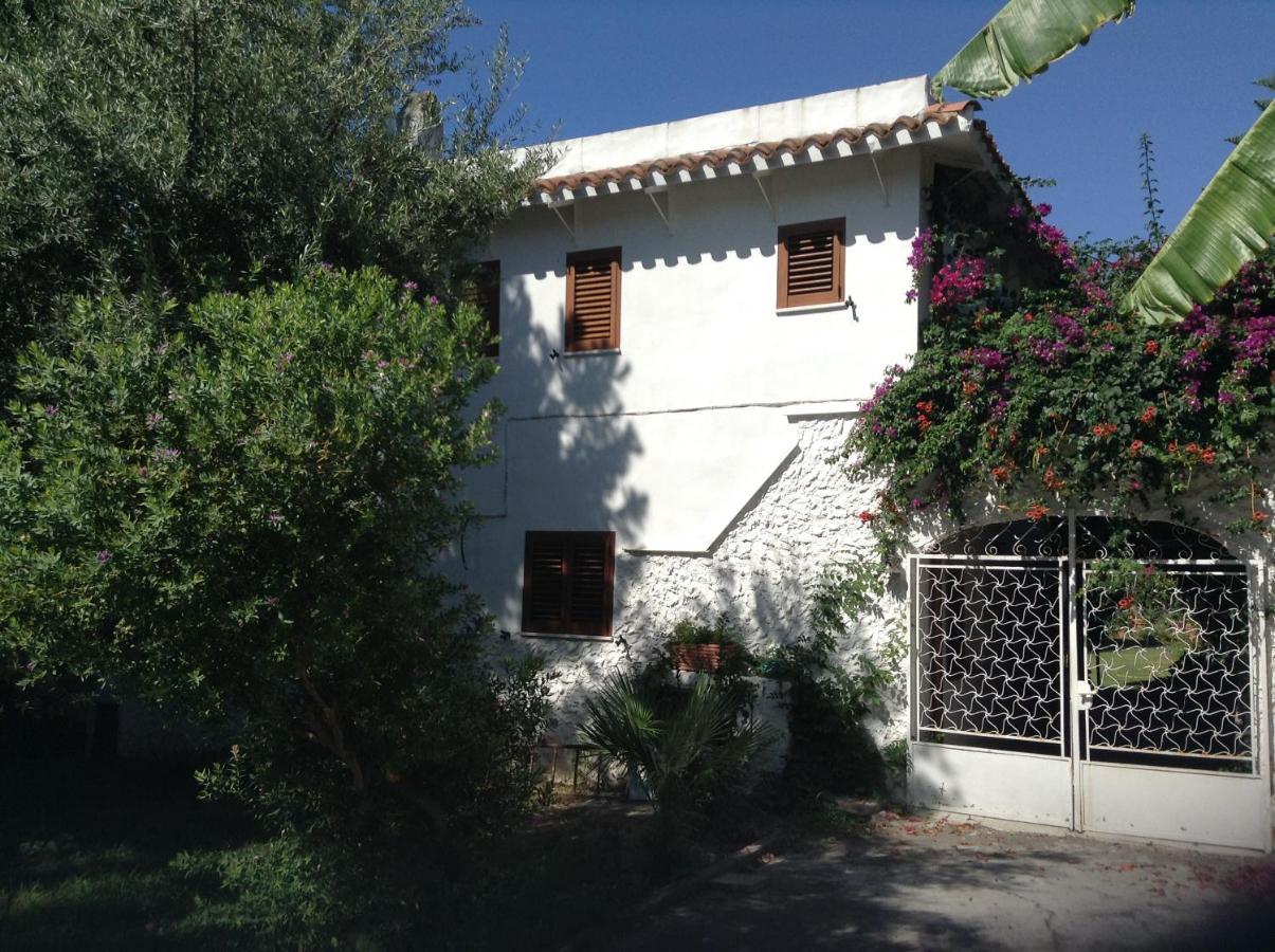 Deliziosa Villa 150 Metri Dal Mare Quartu SantʼElena Dış mekan fotoğraf